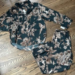 NWT Banana Republic satin pajama set long sleeve, size small